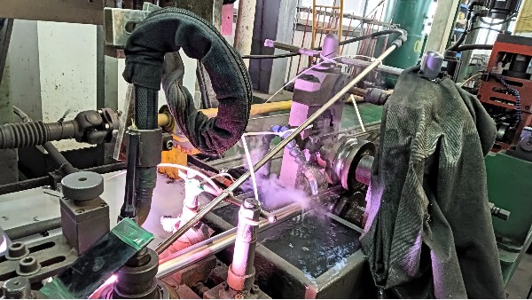 要怎么选择冰蓄冷机组水箱中的U型不锈钢换热管