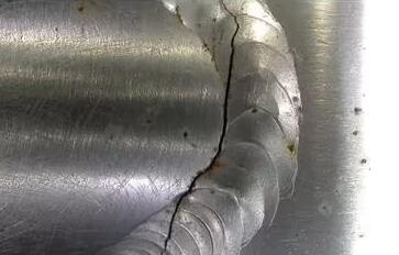 竞博电竞首页管焊接裂纹