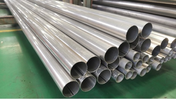 如何区分304竞博电竞首页焊管和竞博电竞首页无缝管