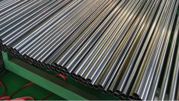 竞博电竞首页管立式冷凝器高效运行 竞博电竞首页管立式冷凝器高效运行