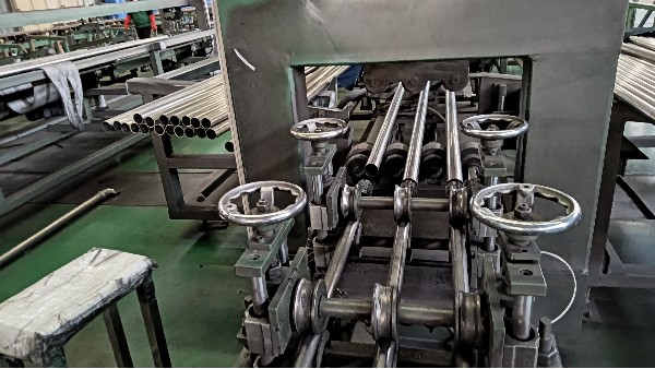 竞博电竞首页装饰管和工业管哪个贵些