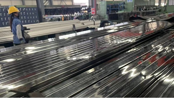 如何鉴别真正的304竞博电竞首页焊管