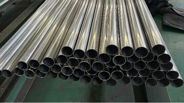 降膜蒸发器有用到竞博电竞首页管吗