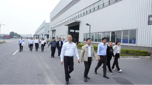 【集团动态】丨广西北港新材料董事长潘料庭一行到访jbo(中国)集团 【集团动态】丨广西北港新材料董事长潘料庭一行到访jbo(中国)集团